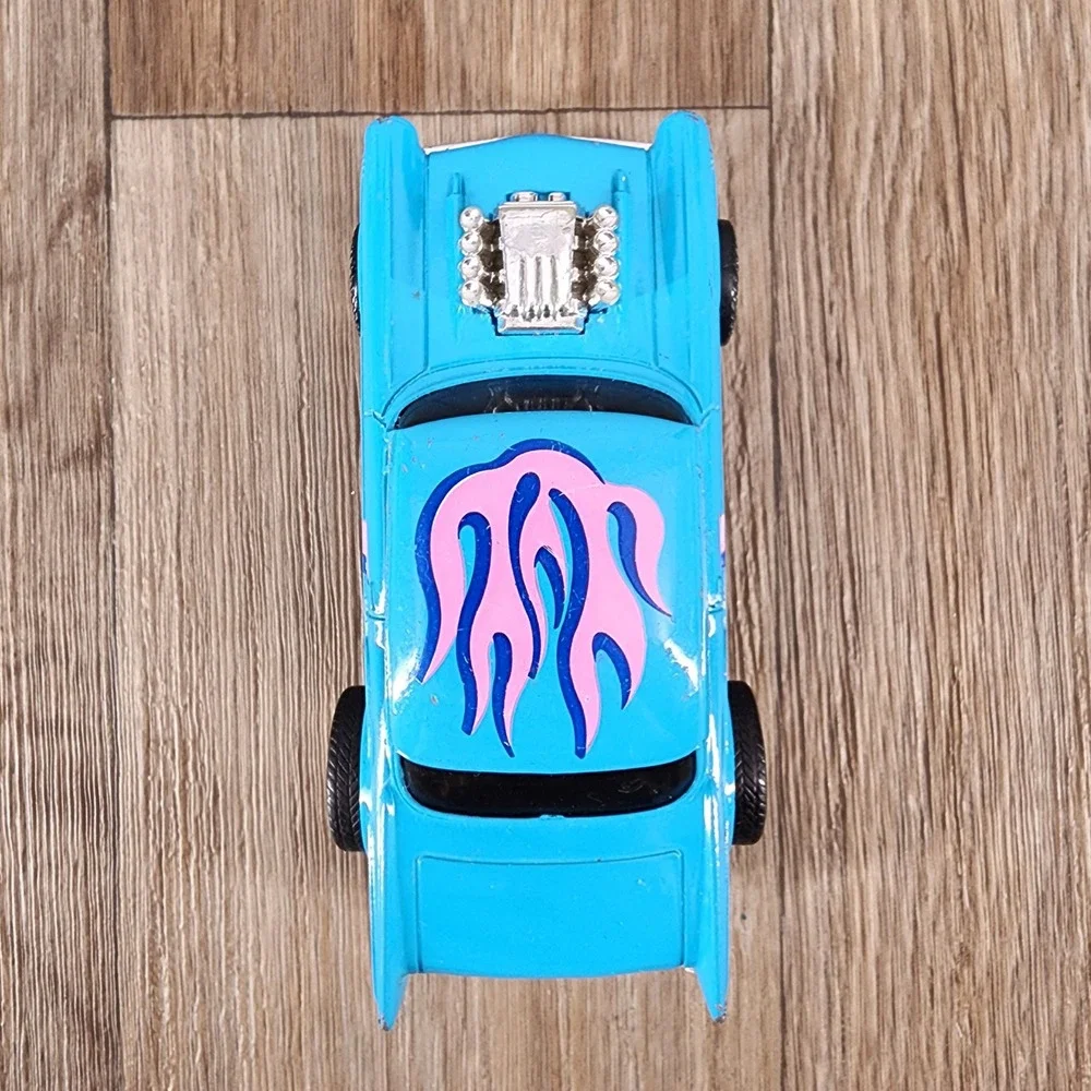 Vintage 1988 Mattel 1957 Chevy Bel Air Blue Pink Flames Hot Rod Toy Car